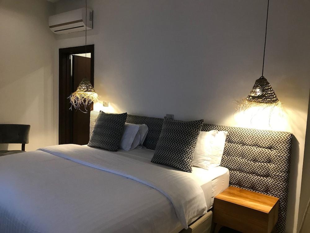 Hotel Maison Rouge Cotonou Buitenkant foto