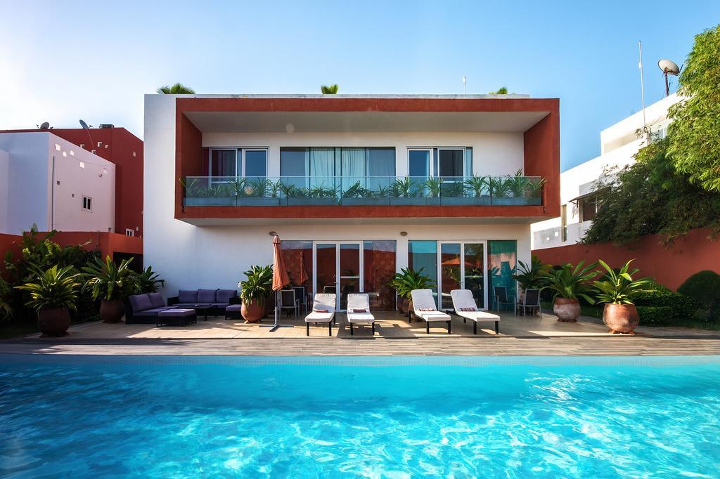 Hotel Maison Rouge Cotonou Buitenkant foto