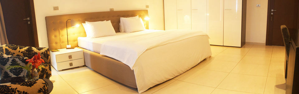 Hotel Maison Rouge Cotonou Buitenkant foto