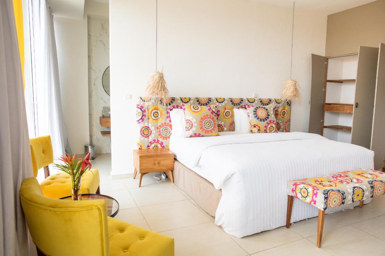 Hotel Maison Rouge Cotonou Buitenkant foto