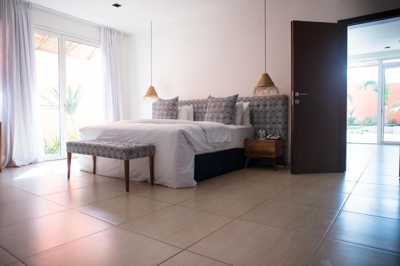 Hotel Maison Rouge Cotonou Buitenkant foto