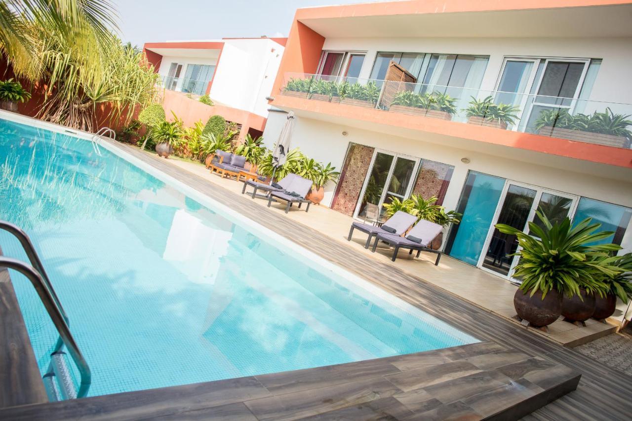 Hotel Maison Rouge Cotonou Buitenkant foto