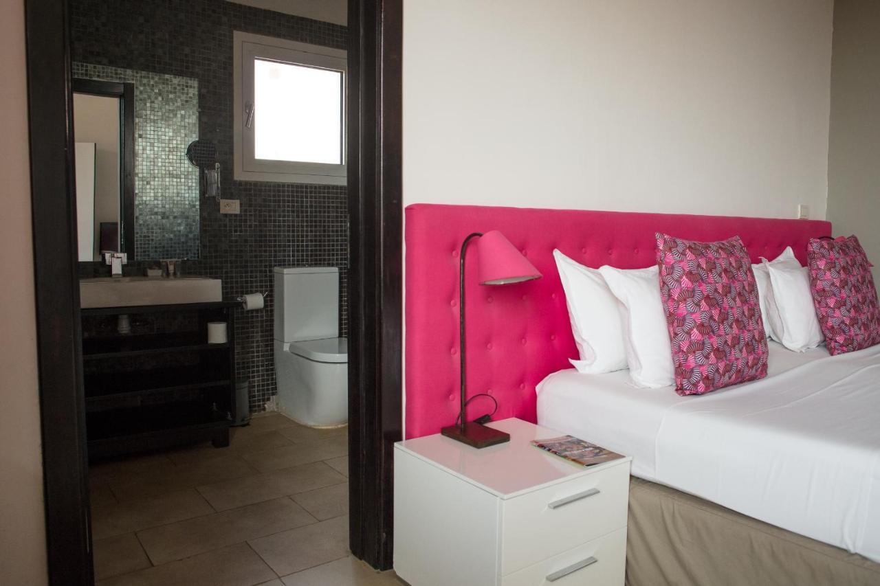 Hotel Maison Rouge Cotonou Buitenkant foto